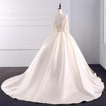 Afbeelding in Gallery-weergave laden, Sequins Beaded V Neck Champagne Wedding Dresses Ball Gowns With Sleeves
