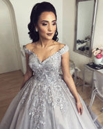 Load image into Gallery viewer, Elegant Wedding Dresses Ball Gowns Lace Embroidery Off Shoulder
