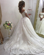 Load image into Gallery viewer, Wedding-Dresses-Vintage-Lace-Bridal-Gowns
