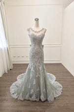 Cargar imagen en el visor de la galería, Elegant Silver Lace Bow Back Mermaid Evening Gown Dresses

