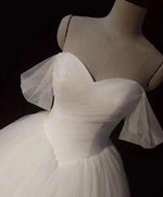 Cargar imagen en el visor de la galería, Sexy Pleated Sweetheart Tulle Ball Gowns Wedding Dresses Off-the-shoulder
