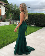 Afbeelding in Gallery-weergave laden, Spaghetti Straps V-neck Long Green Lace Mermaid Prom Dresses
