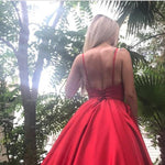Afbeelding in Gallery-weergave laden, Red Satin Long V-neck Open Back Bridesmaid Dress Leg Split Evening Gowns
