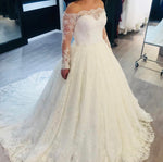Cargar imagen en el visor de la galería, Off Shoulder Sheer Long Sleeves Lace Wedding Dresses 2019
