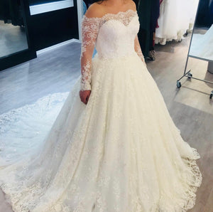 Off Shoulder Sheer Long Sleeves Lace Wedding Dresses 2019