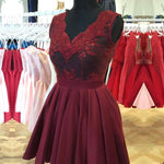 Load image into Gallery viewer, Elegant Lace V-neck Cap Sleeves Homecoming Dresses Short Cocktail Dress
