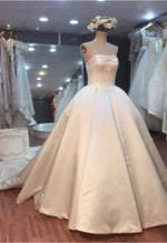 Load image into Gallery viewer, Wedding-Dresses-Vintage-Bridal-Gowns
