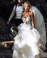 Afbeelding in Gallery-weergave laden, A-line Lace Sweetherat Tulle And Organza Wedding Dresses 2019
