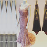 Load image into Gallery viewer, Light Pink V-neck Open Back Lace Mermaid Evening Dresses

