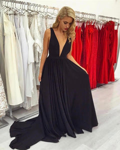 Black-Dresses-Long
