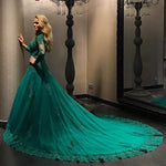 Afbeelding in Gallery-weergave laden, Lace Appliques Long Sleeves V Neck Ball Gowns Wedding Dresses
