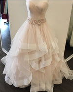 Afbeelding in Gallery-weergave laden, Ruched Sweetheart Ruffles Skirt Blush Pink Wedding Dresses Ball Gowns
