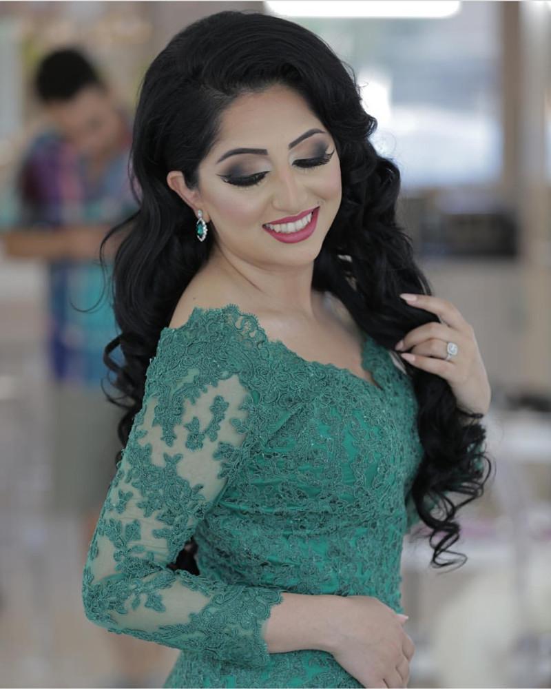 Elegant Long Sleeves V-neck Lace Mermaid Prom Dresses