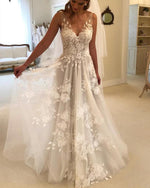Afbeelding in Gallery-weergave laden, A-line -Tulle-Lace-Embroidery-Wedding-Dresses-Vintage
