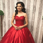 Load image into Gallery viewer, Amazing Lace Sweetheart Red Satin Ball Gown Wedding Dresses
