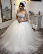 Load image into Gallery viewer, Crystal Beaded Sweetheart Tulle Wedding Dresses Ball Gowns
