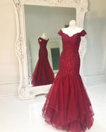Load image into Gallery viewer, Elegant Lace Appliques V-neck Off The Shoulder Mermaid Prom Dresses 2018

