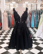 Load image into Gallery viewer, short-black-homecoming-dresses-lace-v-neck-prom-gowns
