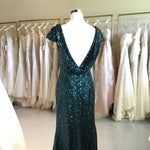 Afbeelding in Gallery-weergave laden, Dark Green Sequin Mermaid Backless Bridesmaid Dresses

