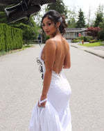 Load image into Gallery viewer, Elegant Lace Appliques V-neck Backless Mermaid Wedding Dresses
