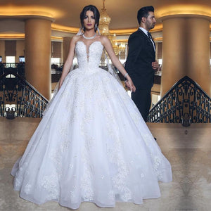 Elegant Lace Appliques Sweetheart Tulle Wedding Dresses Ball Gowns