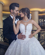Load image into Gallery viewer, Elegant Lace Appliques Sweetheart Tulle Wedding Dresses Ball Gowns
