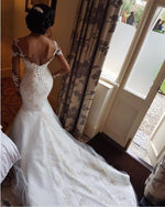 Afbeelding in Gallery-weergave laden, Backless-Lace-Mermaid-Wedding-Gowns-Vintage-Long-Sleeves-Bridal-Dress
