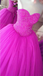 Cargar imagen en el visor de la galería, Fully Beading Sweetheart Bodice Corset Tulle Quinceanera Dresses Ball Gowns
