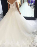 Load image into Gallery viewer, Wedding-Dress-Vintage

