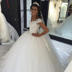 Load image into Gallery viewer, Puffy-Wedding-Dress
