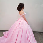 Cargar imagen en el visor de la galería, light-pink-wedding-dress
