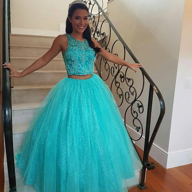Pretty Lace Crop Top Tulle Ball Gowns Quinceanera Dresses Two Piece