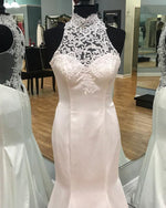 Cargar imagen en el visor de la galería, satin-wedding-dress
