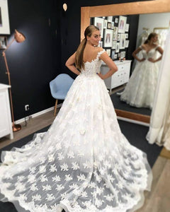 vintage-lace-wedding-dress