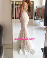 Afbeelding in Gallery-weergave laden, Blush Tulle V Neck Mermaid Prom Dresses Ivory Lace Appliques
