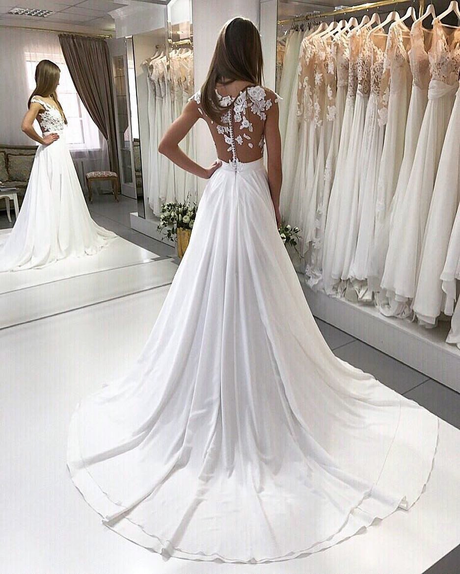 Boho Chic Lace Appliques Long Chiffon Beach Wedding Dresses 2022