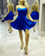 Cargar imagen en el visor de la galería, Short Mini A-line Cross Back Satin Homecoming Dresses With Slit
