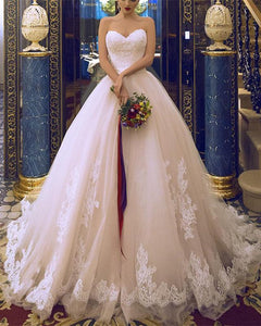 '-Elegant-Sweetheart-Wedding-Dresses-Ball-Gowns-Lace-Appliques