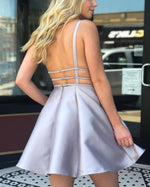 Load image into Gallery viewer, Open-Back-Homecoming-Dresses-Short-Graduation-Party-Gowns

