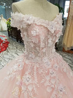 Afbeelding in Gallery-weergave laden, Blush Pink Wedding Dresses Ball Gowns Off Shoulder With 3D Lace Flowers
