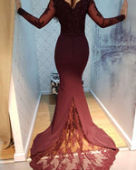 Afbeelding in Gallery-weergave laden, Sheer Lace Long Sleeves Mermaid Court Train Bridesmaid Dresses
