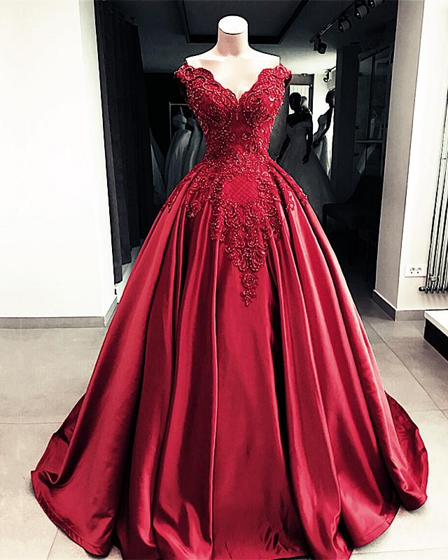 Burgundy-Quinceanera-Dresses-Ball-Gowns-V-neck-Off-Shoulder-Lace-Embroidery