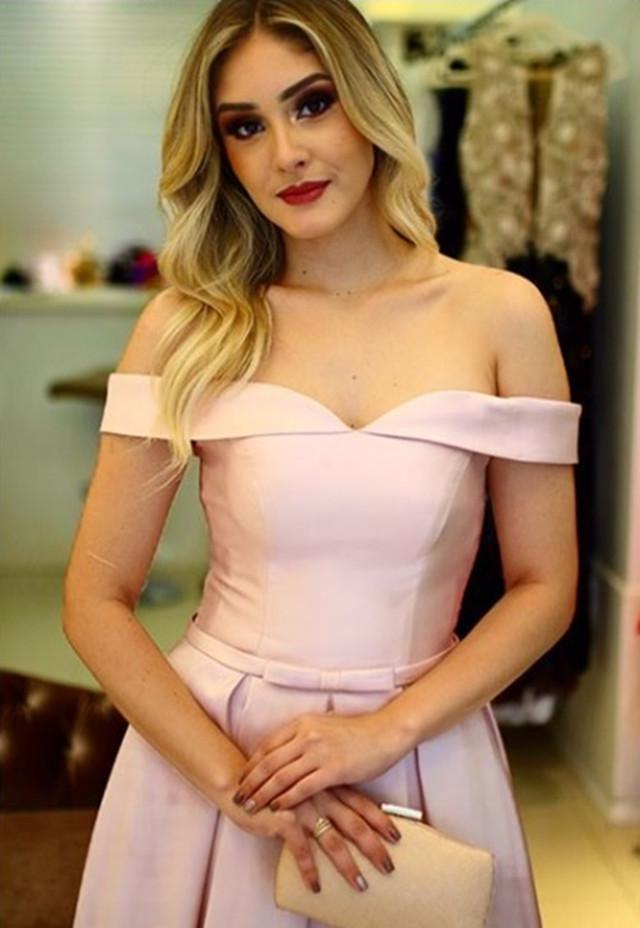 Off-Shoulder-Prom-Dresses