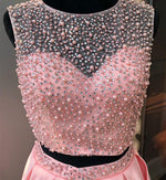 Cargar imagen en el visor de la galería, Two Piece Satin Homecoming Dresses Pearl Beaded Cocktail Dress
