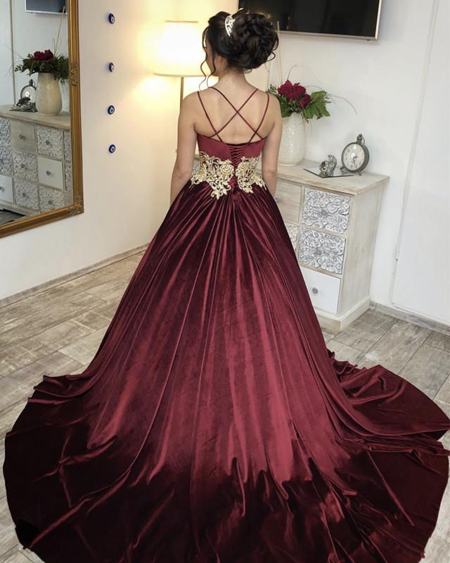 Sweetheart Ball Gowns Velvet Wedding Dresses Gold Lace Embroidery