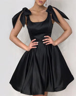 Afbeelding in Gallery-weergave laden, Elegant Bow Shoulders Ruffles Satin Homecoming Dresses
