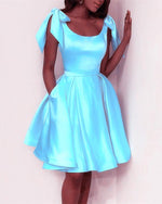 Afbeelding in Gallery-weergave laden, Elegant Bow Shoulders Ruffles Satin Homecoming Dresses
