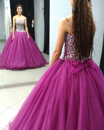 Cargar imagen en el visor de la galería, Stunning Crystal Beaded Organza Ruffles Ball Gowns Quinceanera Dresses
