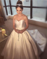 Cargar imagen en el visor de la galería, Sweetheart-Wedding-Dress
