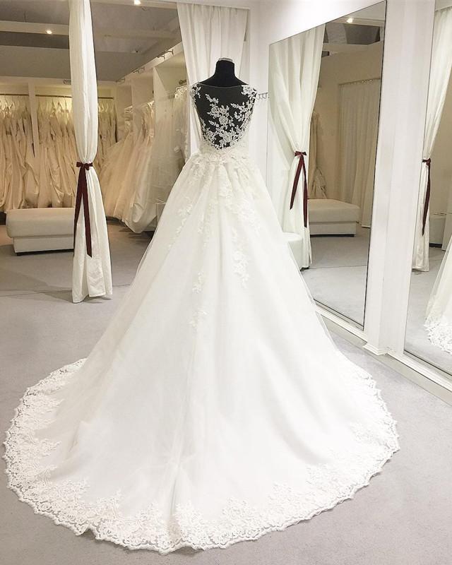 Vintage-Wedding-Dress-For-Bride